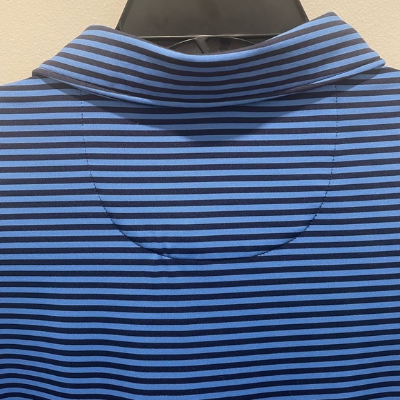 Roundtree & Yorke men’s large. Blue polo, navy stripes. Loose fit. - Picture 6 of 6